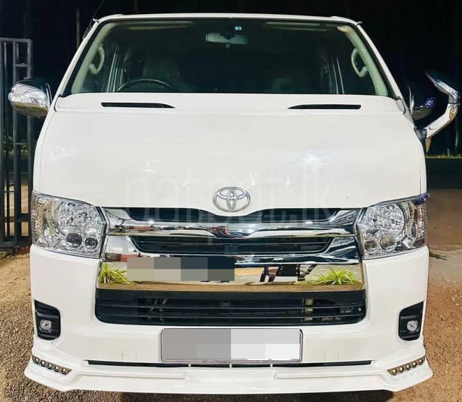 Toyota Hiace 2011 - பயன்படுத்தப்பட்டது வேன் sale in Sri Lanka - patpat.lk