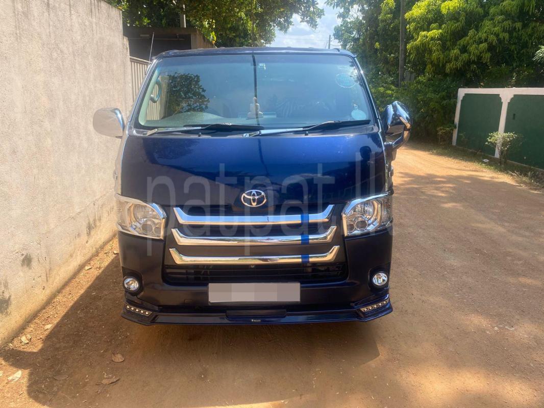 Toyota Hiace 2008 - பயன்படுத்தப்பட்டது வேன் sale in Sri Lanka - patpat.lk