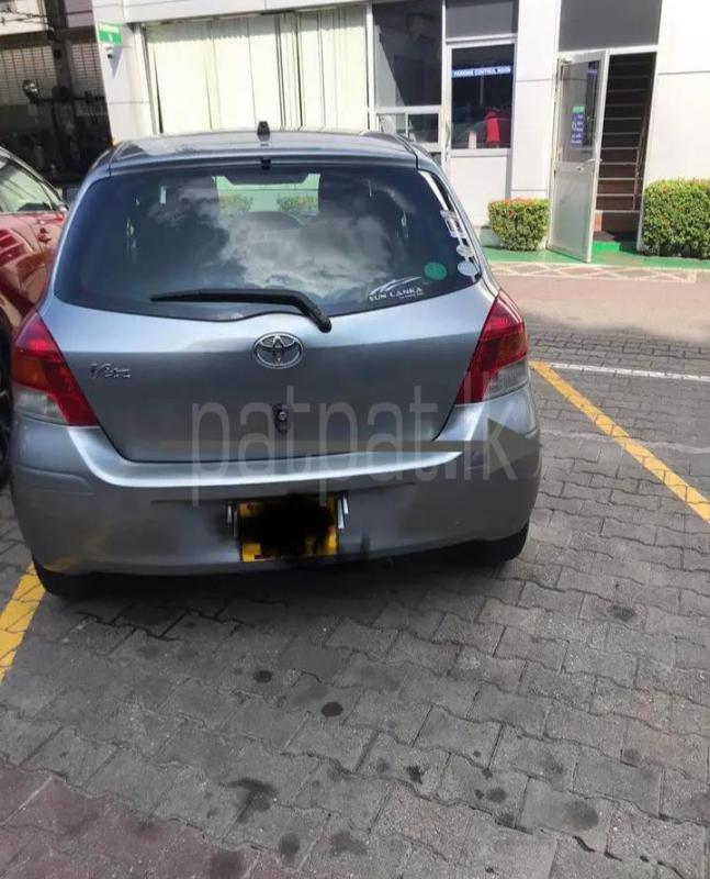 Toyota Vitz 2007 - பயன்படுத்தப்பட்டது கார் sale in Sri Lanka - patpat.lk