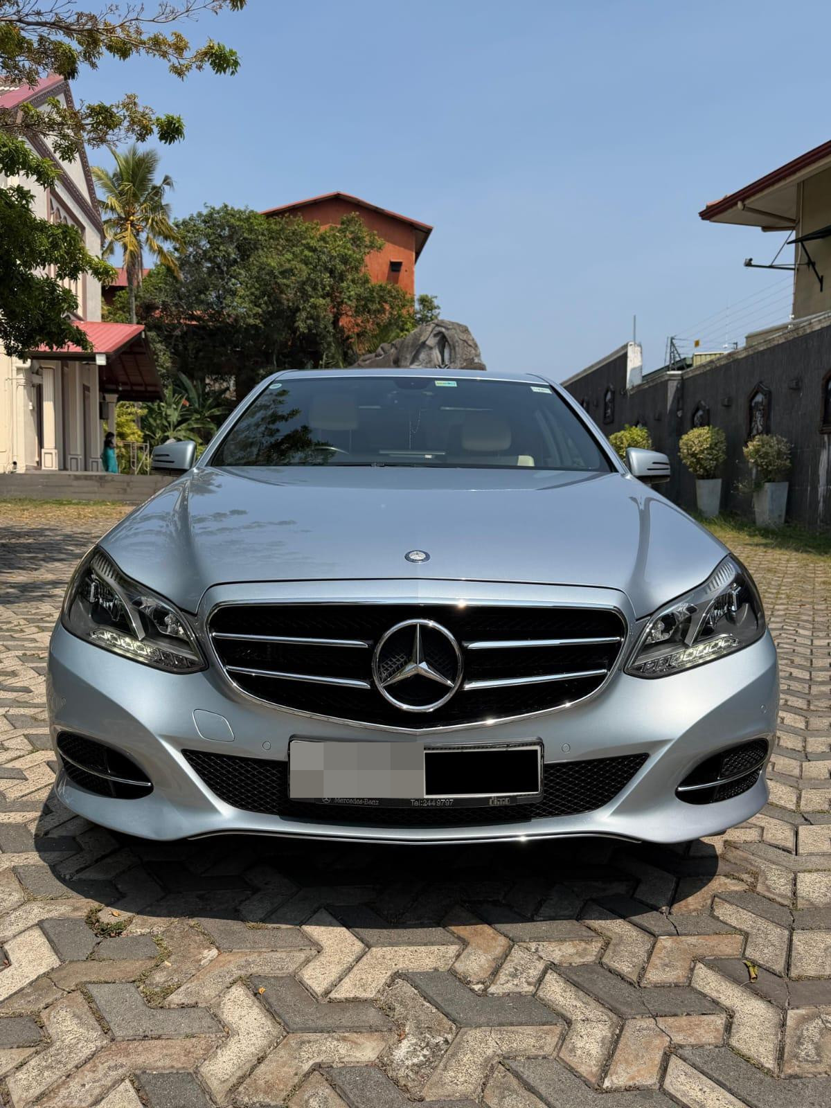 Mercedes Benz E Class 2013 ads-image-1