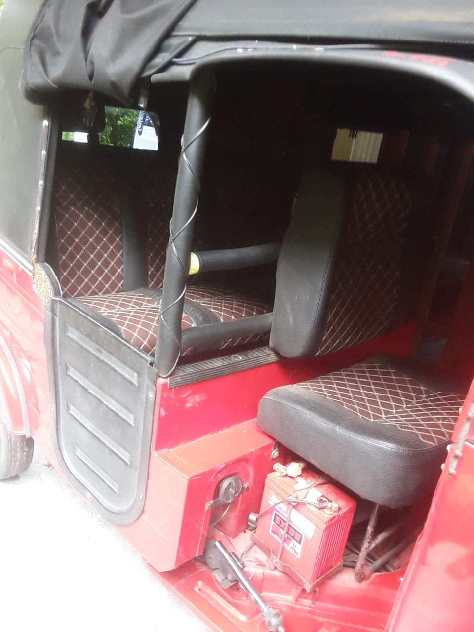 Bajaj 4 stroke 2014 - பயன்படுத்தப்பட்டது முச்சக்கர வண்டி sale in Sri Lanka - patpat.lk