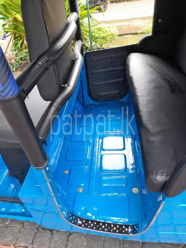 Advertisement image 6