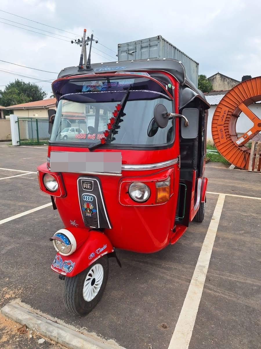 Bajaj Three Wheel 2013 - பயன்படுத்தப்பட்டது முச்சக்கர வண்டி sale in Sri Lanka - patpat.lk