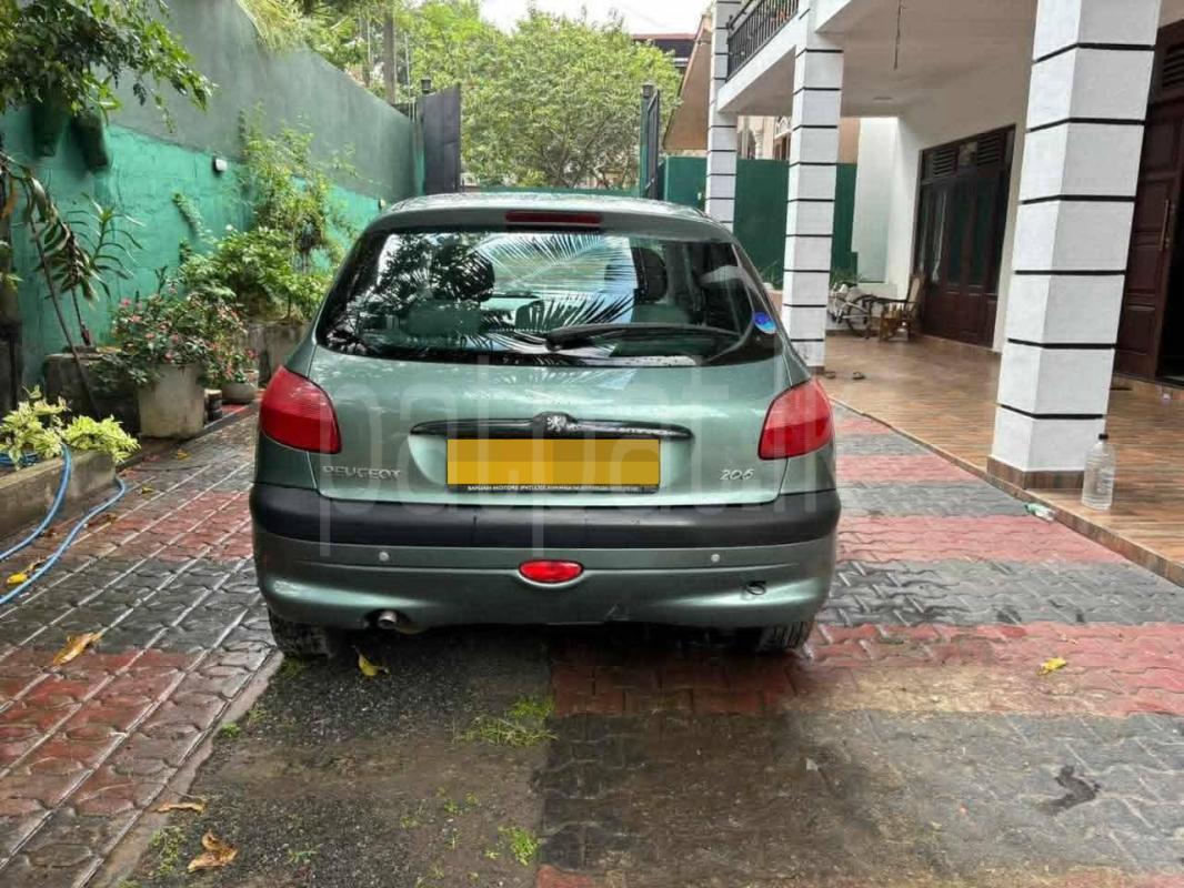 Advertisement image 3