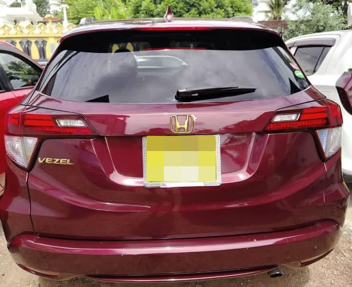 Honda Vezel 2014 - பயன்படுத்தப்பட்டது SUV sale in Sri Lanka - patpat.lk