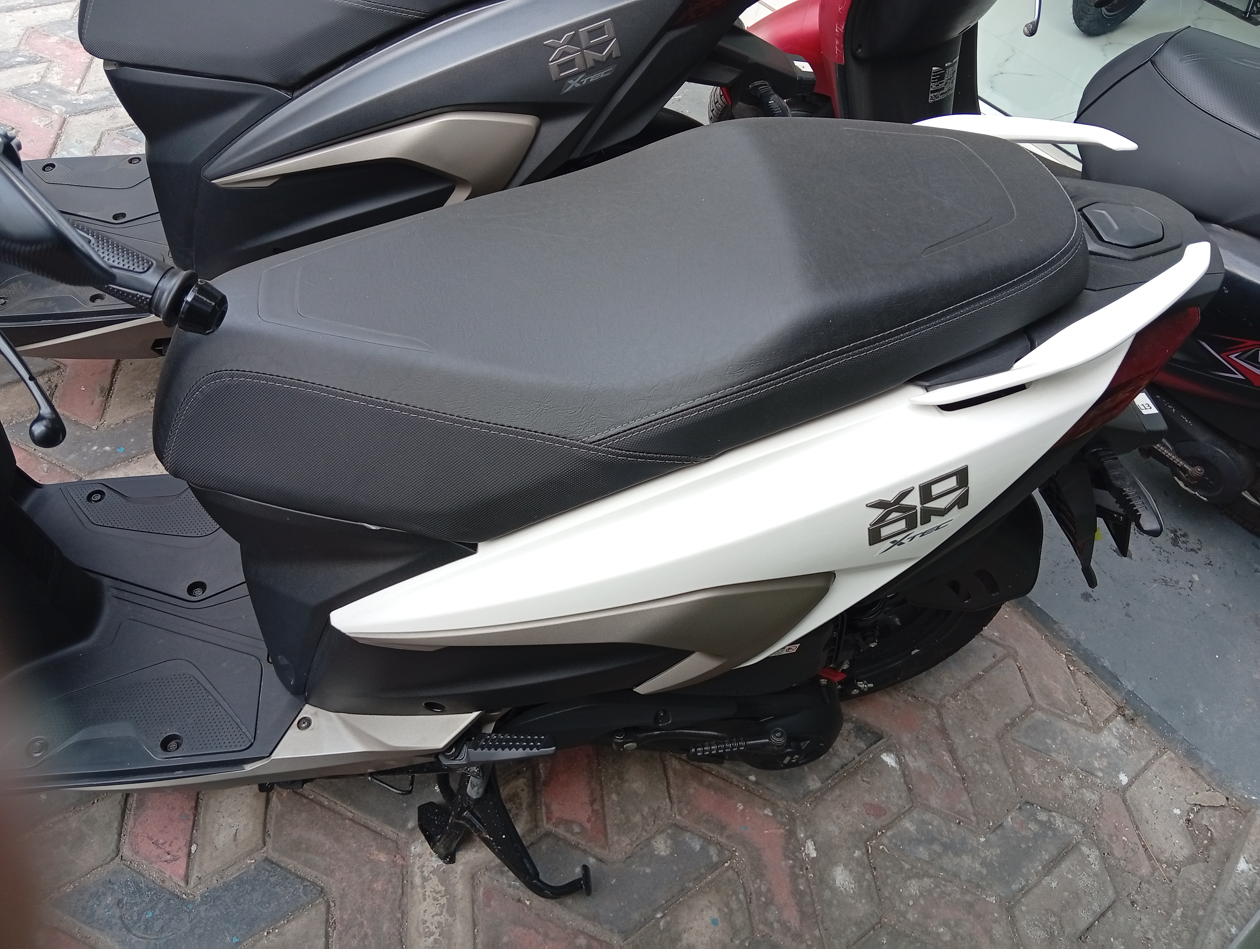 Advertisement image 4