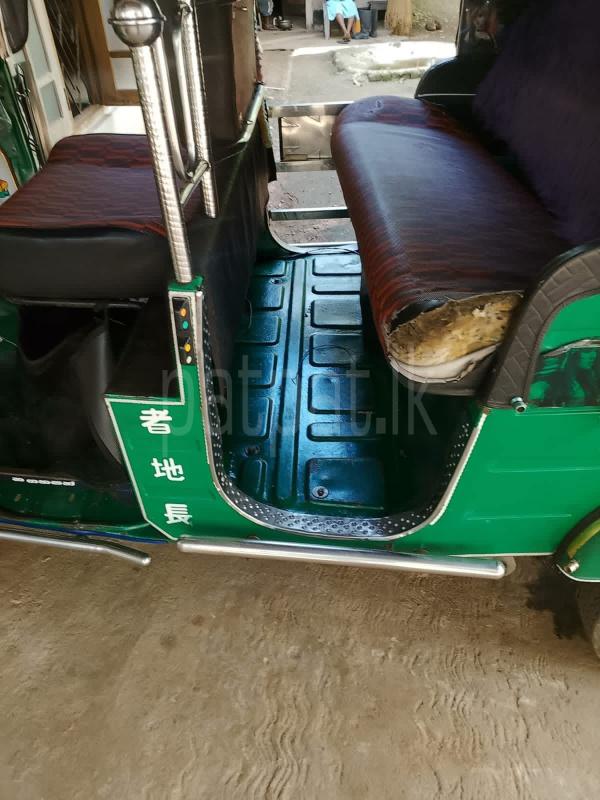 Bajaj Three Wheel 2007 - பயன்படுத்தப்பட்டது முச்சக்கர வண்டி sale in Sri Lanka - patpat.lk