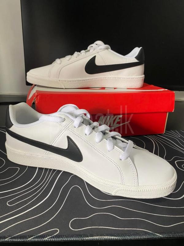 Nike Court Royale shoe