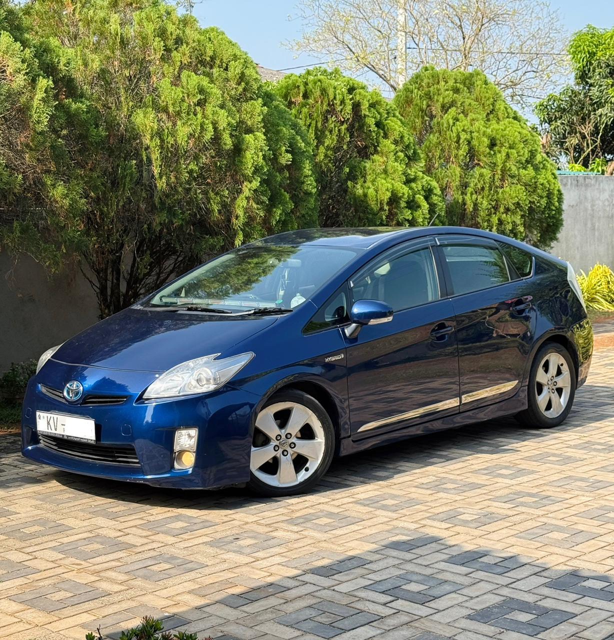 Toyota Prius 2010 - பயன்படுத்தப்பட்டது கார் sale in Sri Lanka - patpat.lk