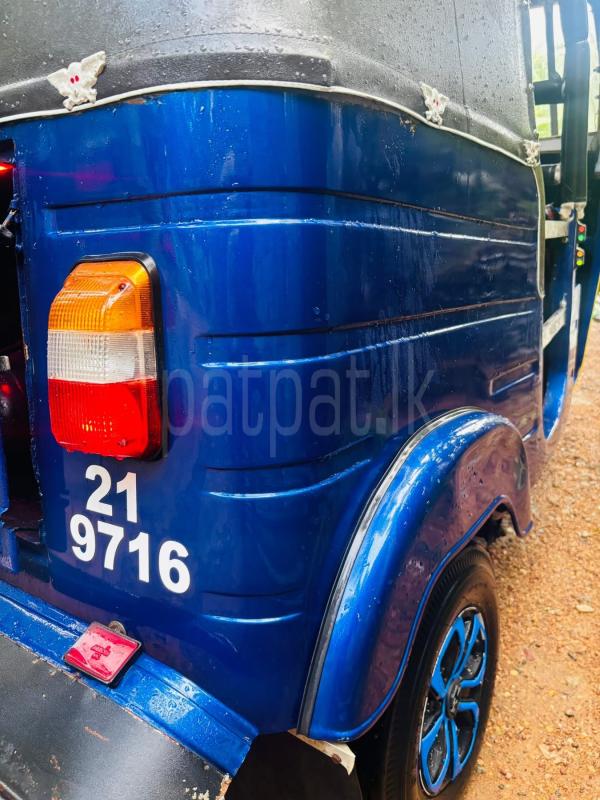 Bajaj 2 stroke 2002 - Used Three wheeler sale in Sri Lanka - patpat.lk