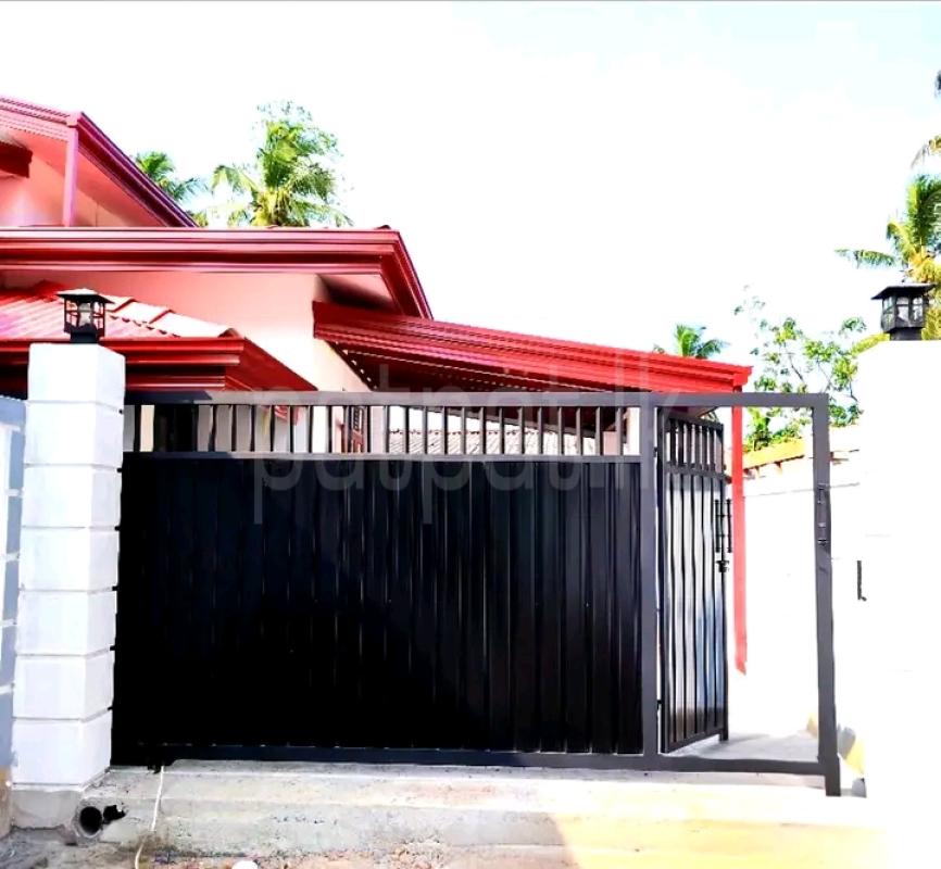 House for Sale in Delgoda ads-image-1