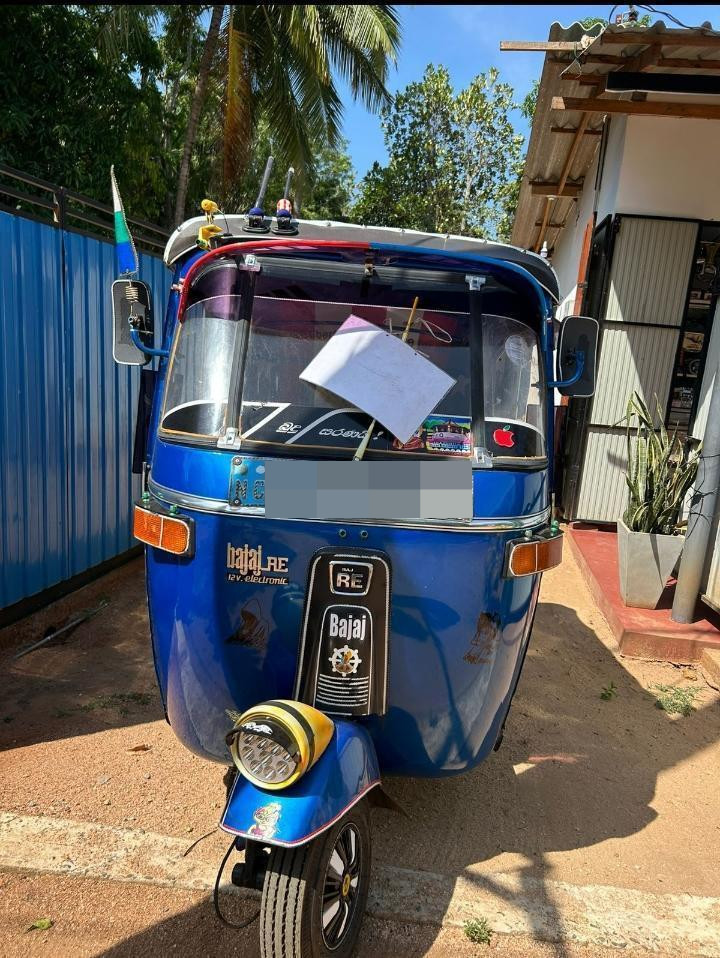 Bajaj 2 stroke 2006 - பயன்படுத்தப்பட்டது முச்சக்கர வண்டி sale in Sri Lanka - patpat.lk