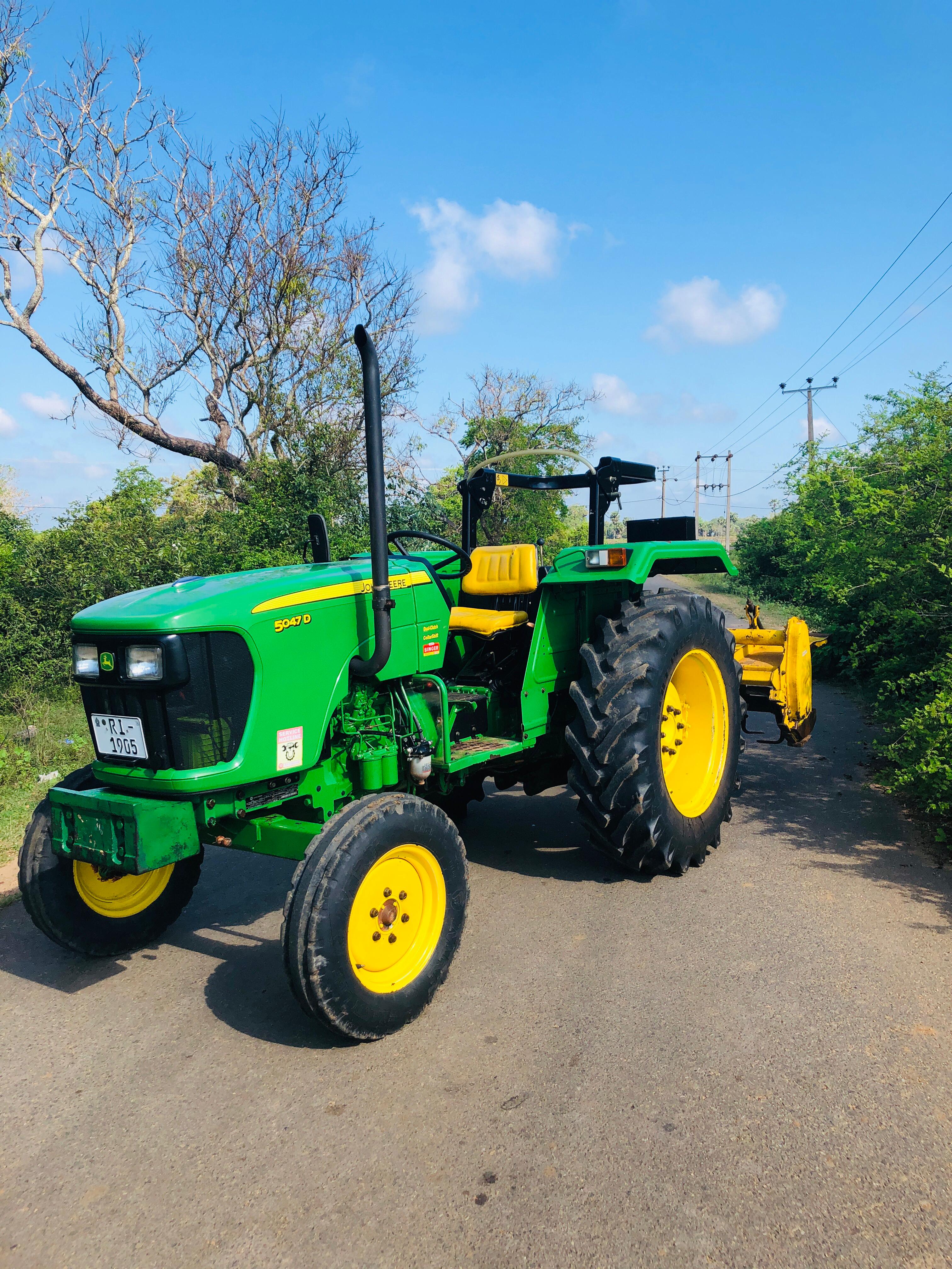 John Deere Tractor 2022 - பயன்படுத்தப்பட்டது நிலம் sale in Sri Lanka - patpat.lk