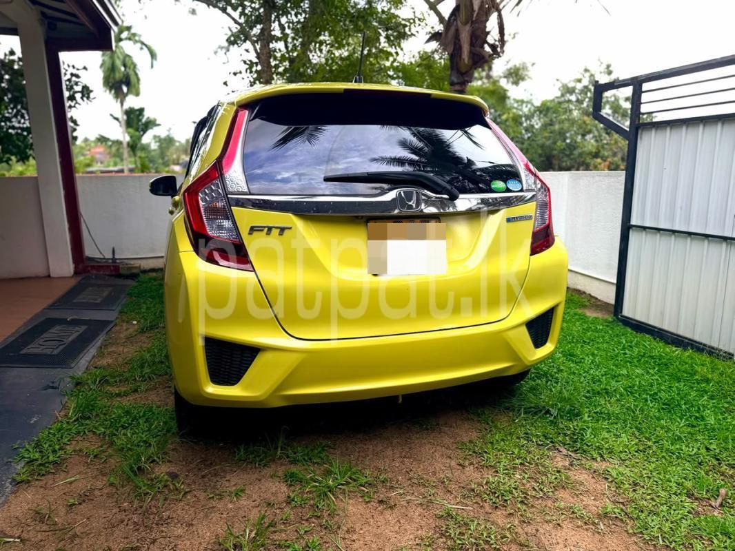 Honda Fit 2015 - பயன்படுத்தப்பட்டது கார் sale in Sri Lanka - patpat.lk