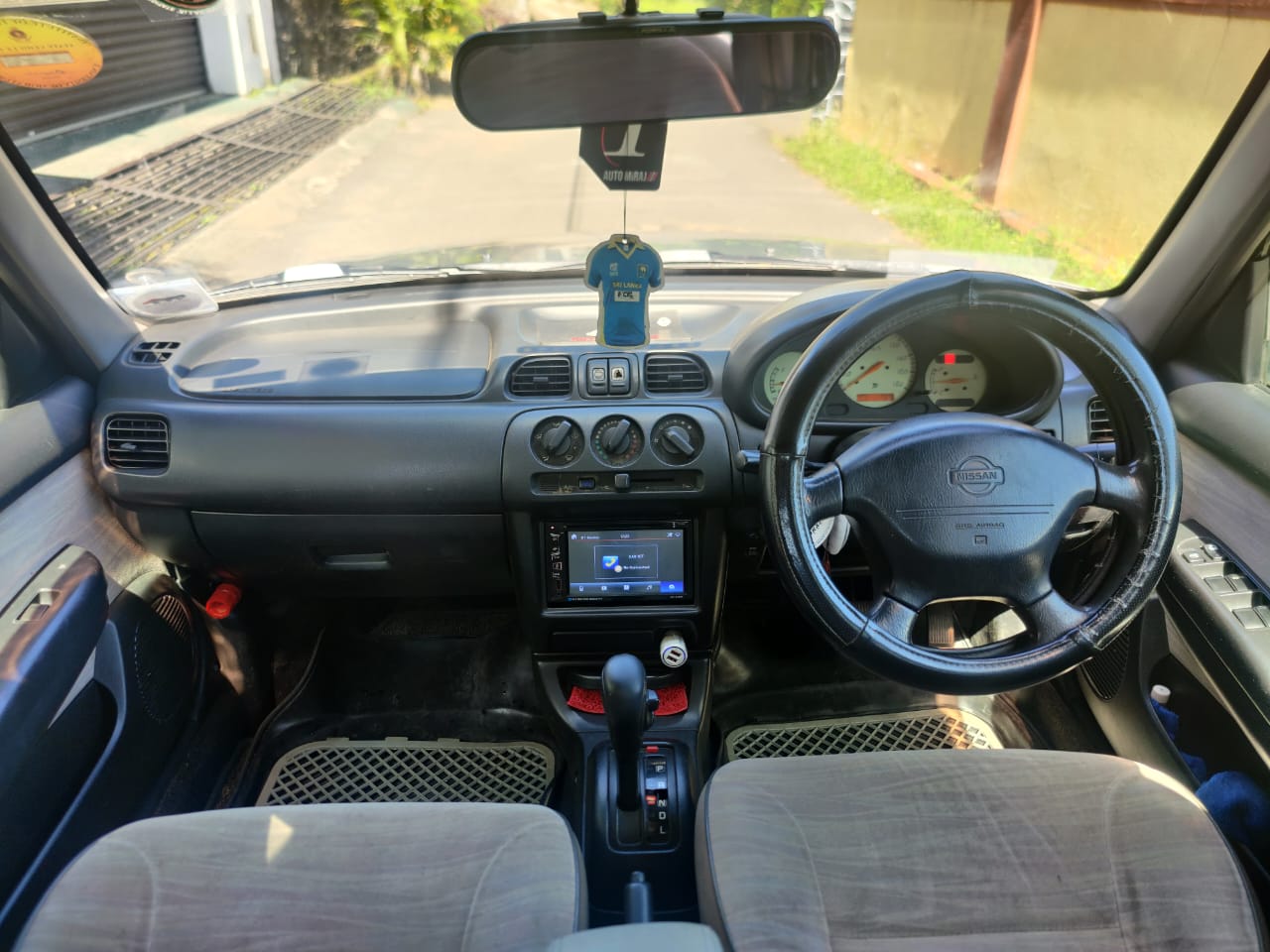 Advertisement image 3