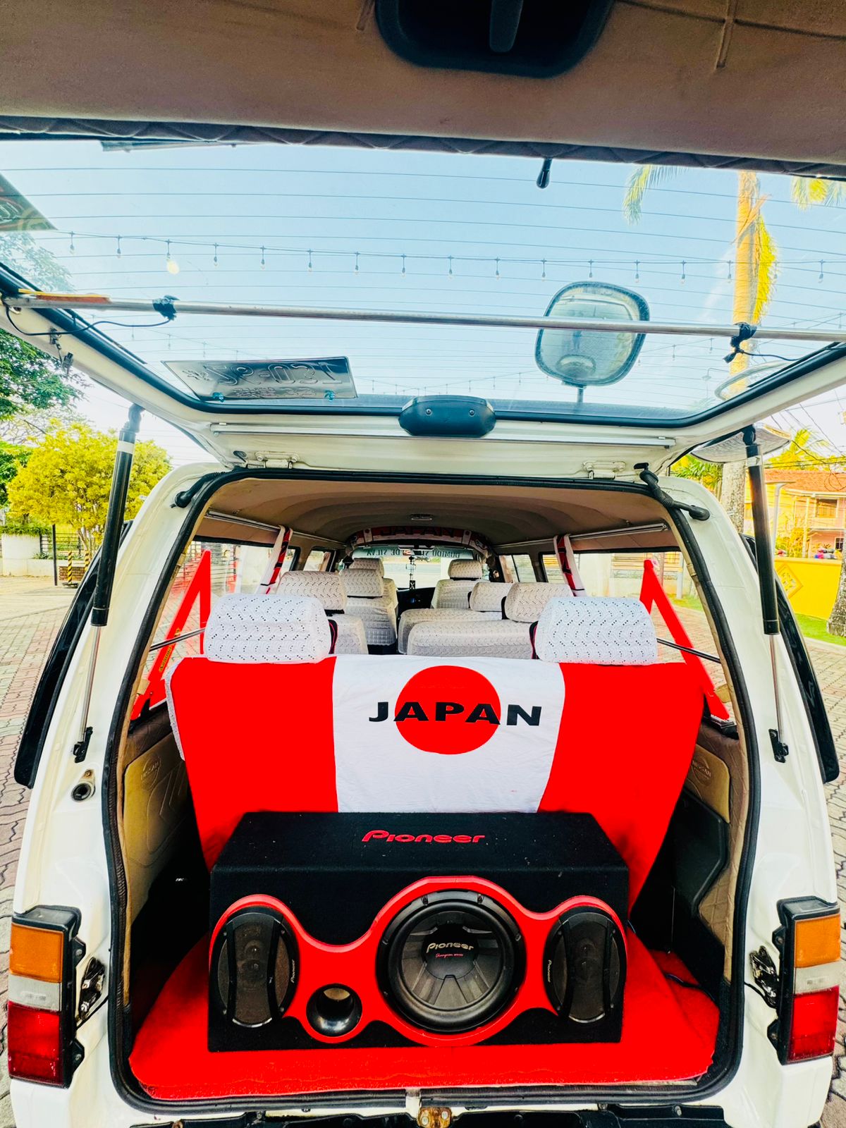 Advertisement image 5