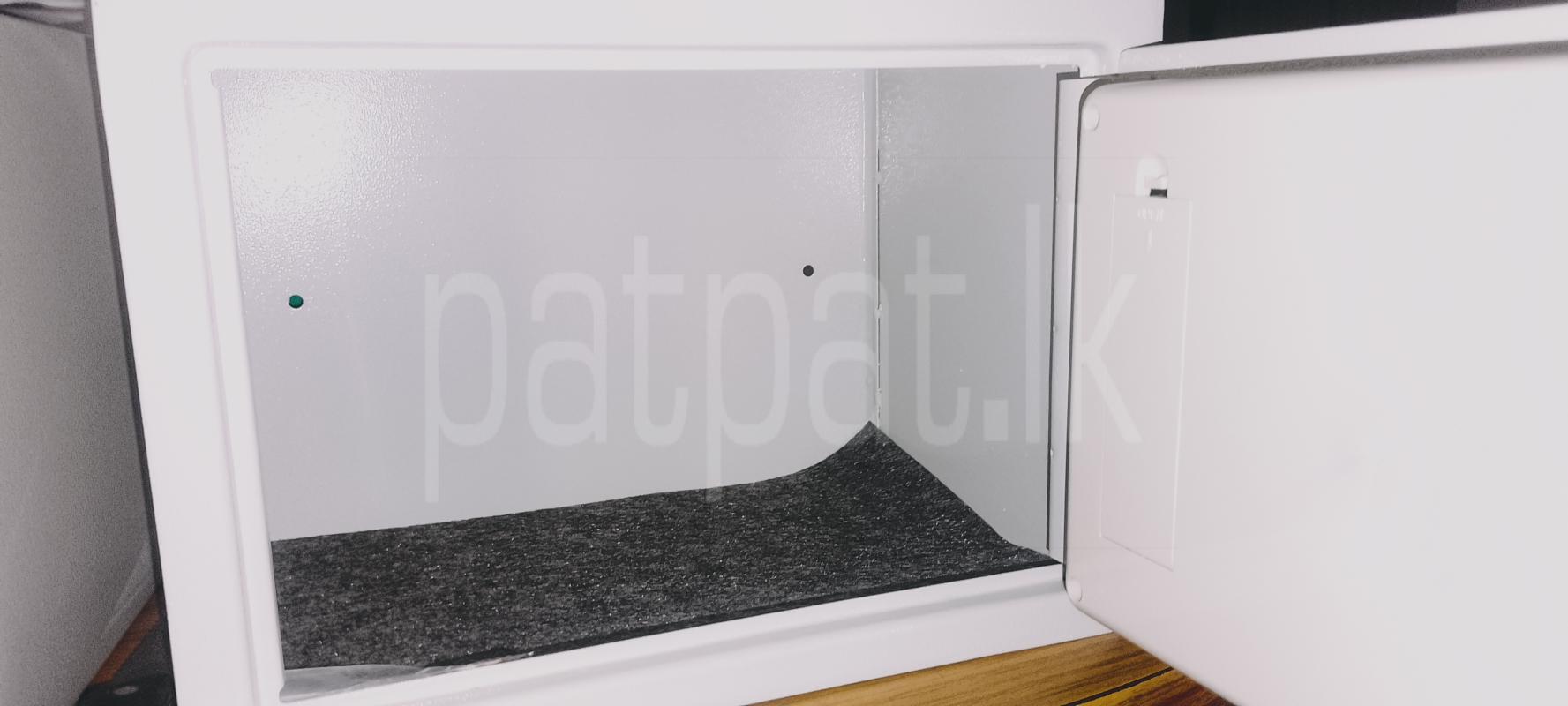 Advertisement image 3