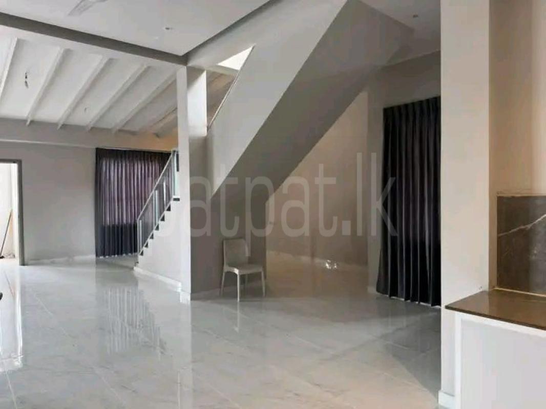 Luxury Apartment for Rent in Bambalapitiya (Colombo 04)