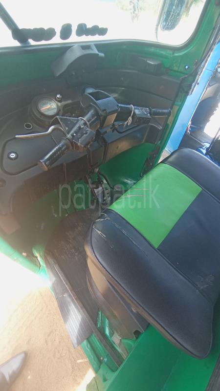 Bajaj Three Wheel 2014 - மறுசீரமைக்கப்பட்டது முச்சக்கர வண்டி sale in Sri Lanka - patpat.lk