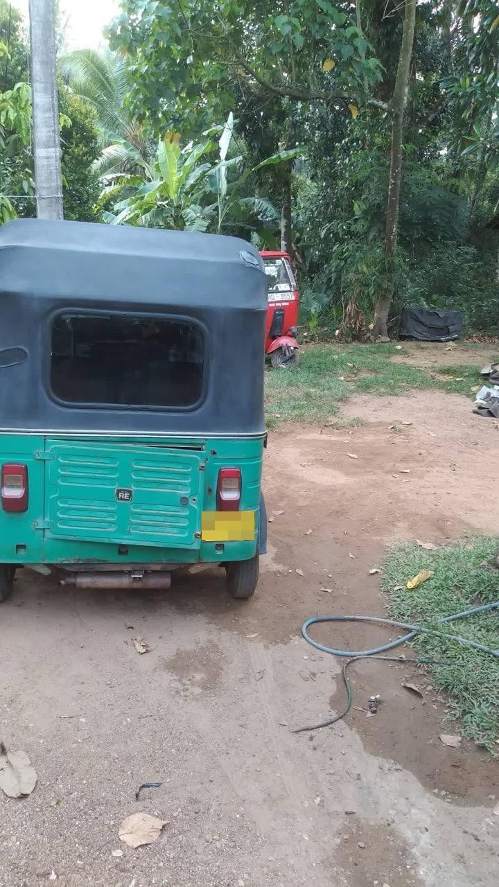 Bajaj Three Wheel 2015 - Used Three wheeler sale in Sri Lanka - patpat.lk