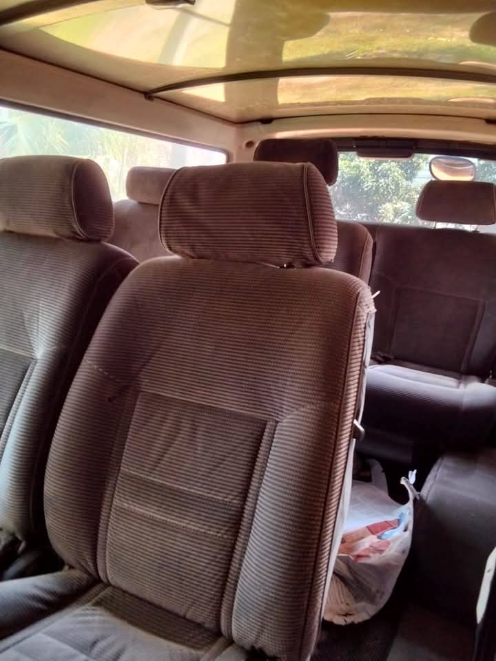 Toyota Hiace 1995 - භාවිතා කරන ලද වෑන් රථය sale in Sri Lanka - patpat.lk