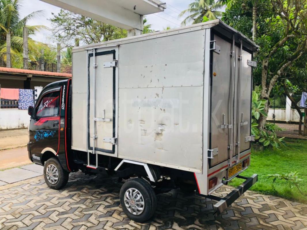 Advertisement image 5