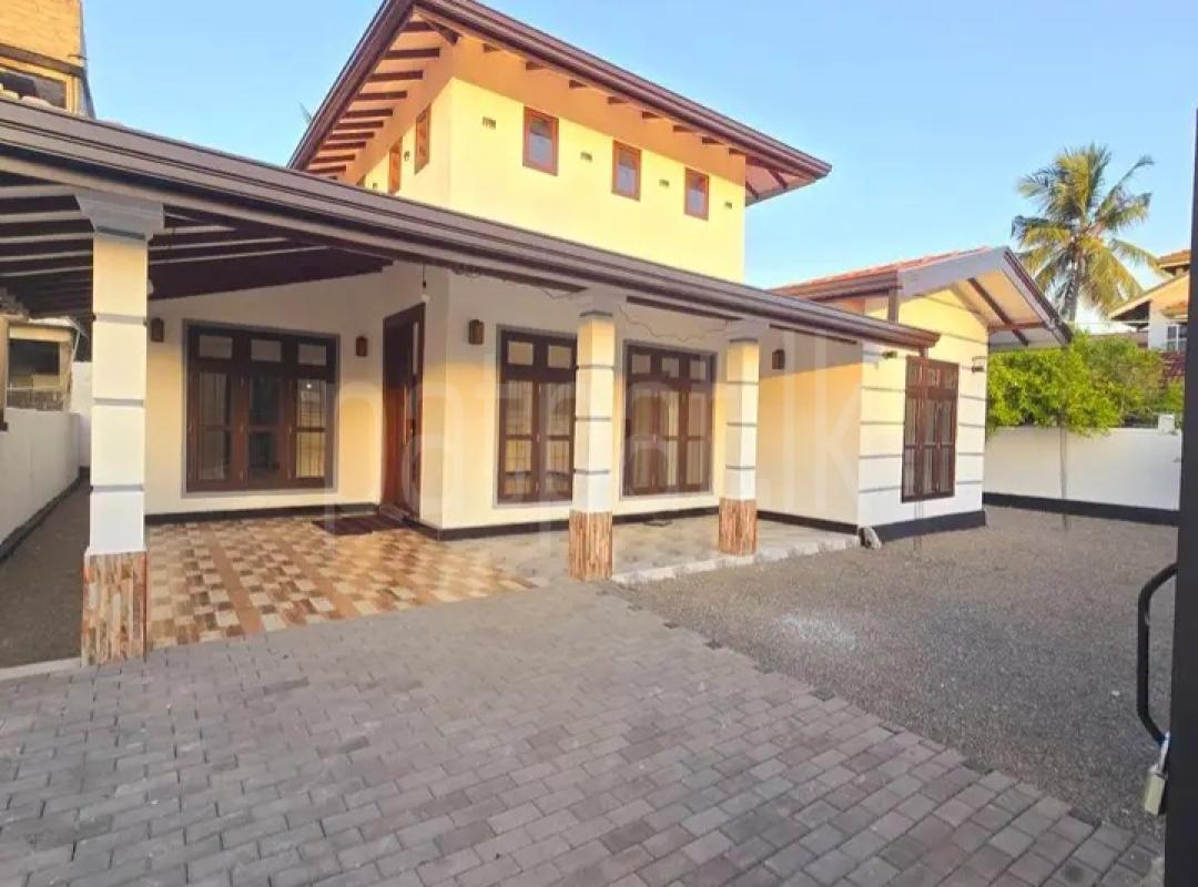House for Sale in Negombo ads-image-1