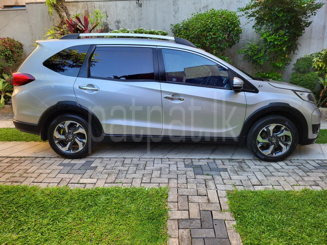 Honda BR V 2017 - பயன்படுத்தப்பட்டது SUV sale in Sri Lanka - patpat.lk