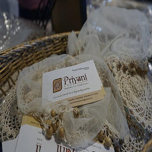 Priyani lace logo