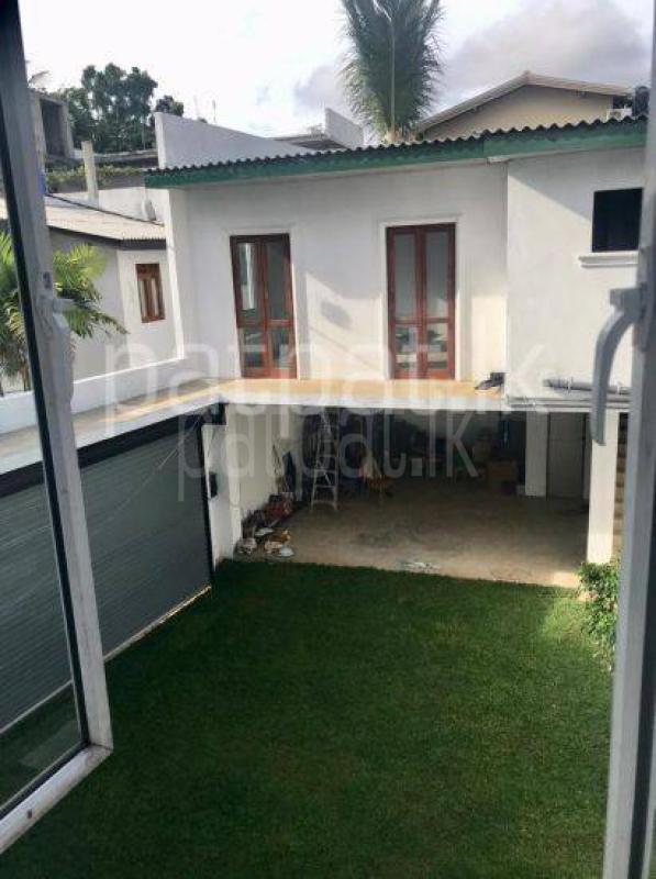 House for Sale in Boralesgamuwa ads-image-1