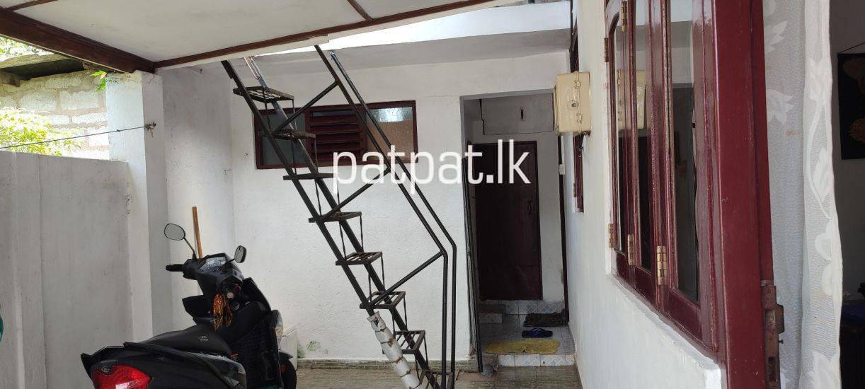 House for Sale in Ratmalana ads-image-1