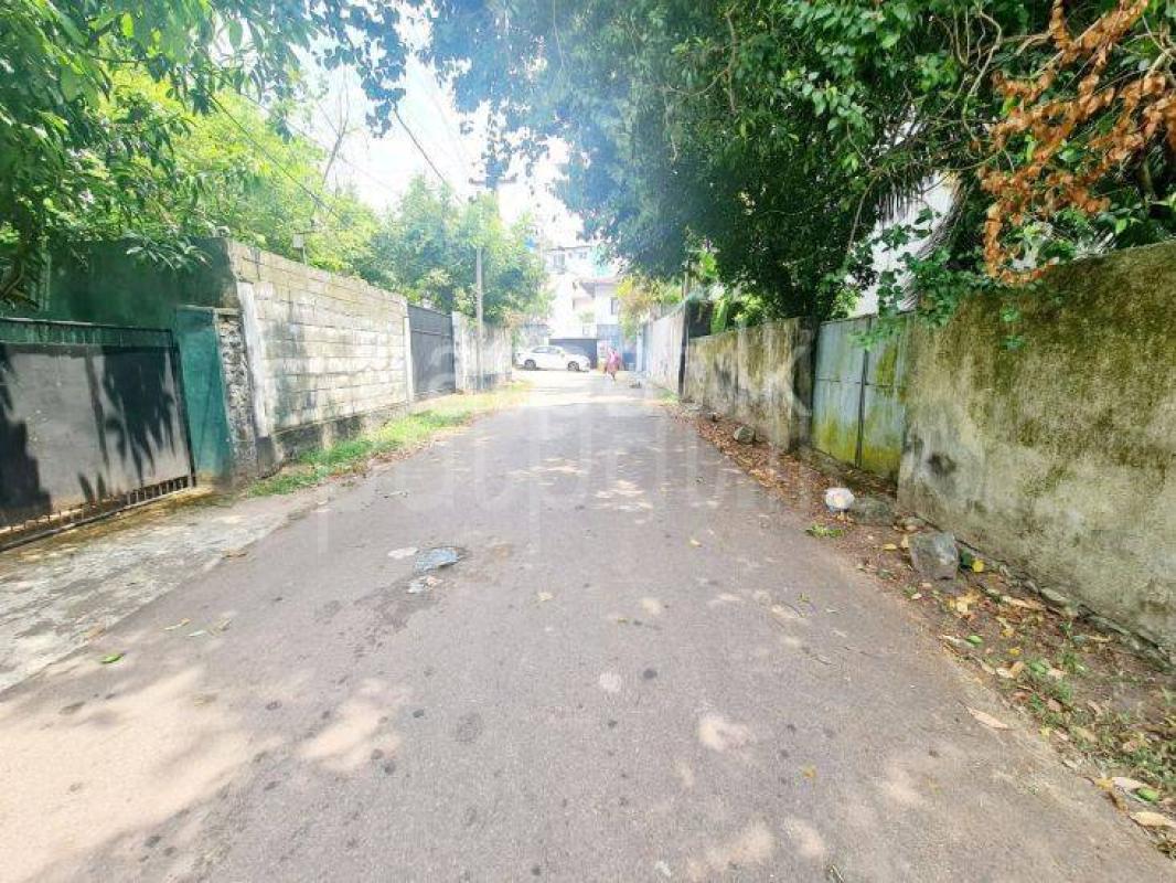 Land for Sale in Nawala ads-image-1