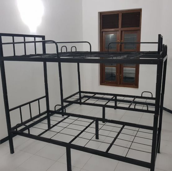 Nira Bunker Bed logo